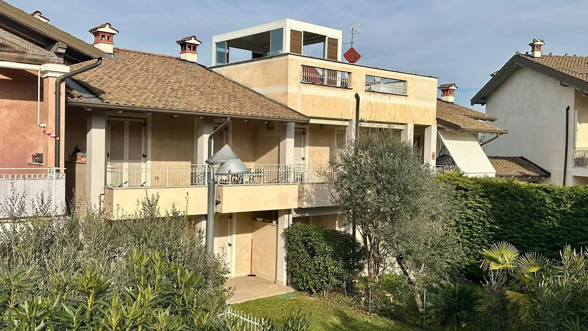 Lorry Living Luxury Apartment - Peschiera Cavalcaselle